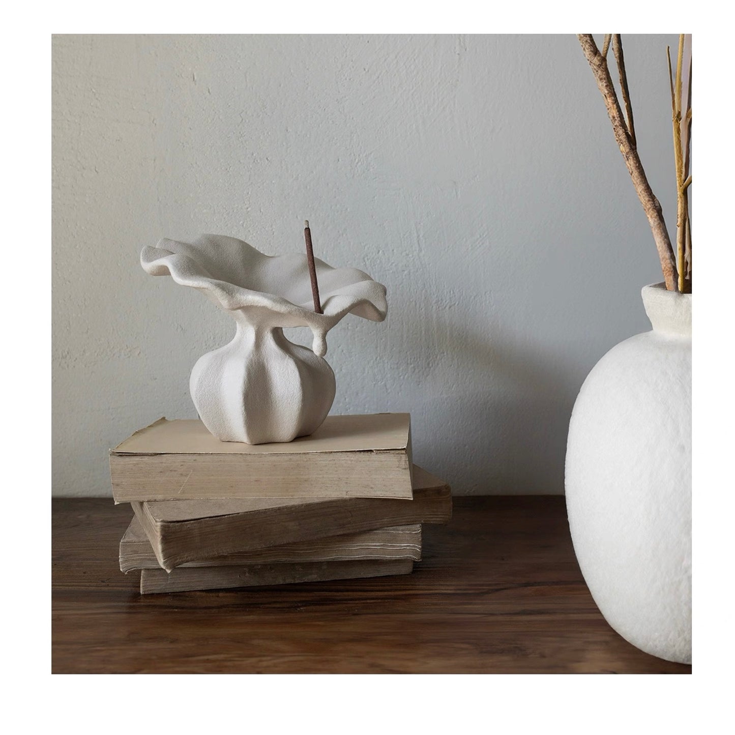 The Silent Form-Incense Holder-Driting Leaves